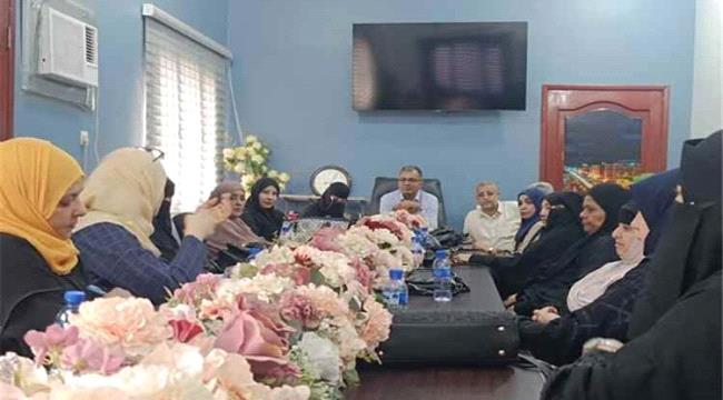 اخبار وتقارير – مدير المعلا يناقش مع مديري المدارس استعدادات استقبال العام الدراسي الجديد