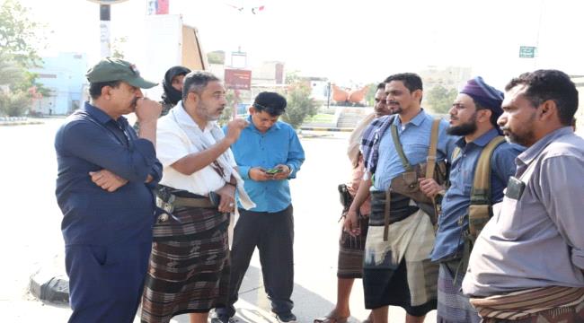 اخبار وتقارير – رئيس انتقالي أبين وقائد حزام زنجبار يتفقدان موقع مليونية الثبات والوفاء بعاصمة المحافظة