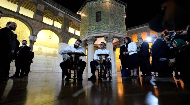 عرب وعالم – ما قصة الـ 23 قطعة أثرية التي حملها ماكرون في طائرته إلى دمشق؟ عرب وعالم – ما قصة الـ 23 قطعة أثرية التي حملها ماكرون في طائرته إلى دمشق؟