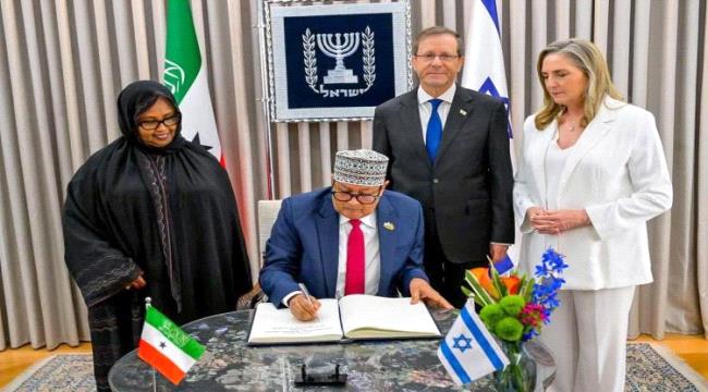 عرب وعالم – رئيس دولة صوماليا يصل تل أبيب في زيارة رسمية عرب وعالم – رئيس دولة صوماليا يصل تل أبيب في زيارة رسمية