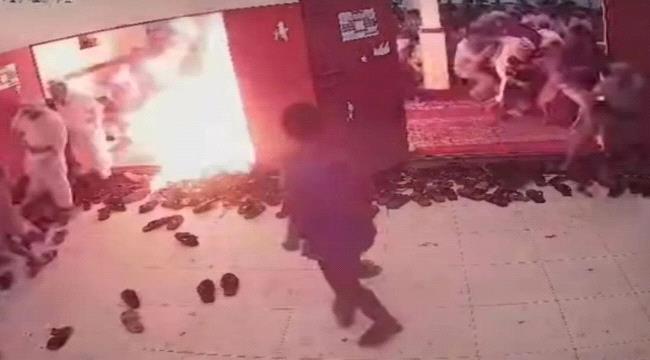 اخبار وتقارير – بسبب “نهب المستحقات”.. جندي يمني يحرق نفسه في معقل حزب الإصلاح بمأرب
