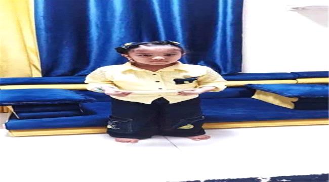اخبار وتقارير – امرأة مجهولة تستدرج طفلة داخل مدرسة بكريتر وتقُص شعرها اخبار وتقارير – امرأة مجهولة تستدرج طفلة داخل مدرسة بكريتر وتقُص شعرها